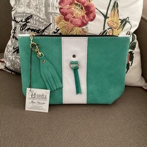 Green genuine suede zip clutch - New - Shrader Leather